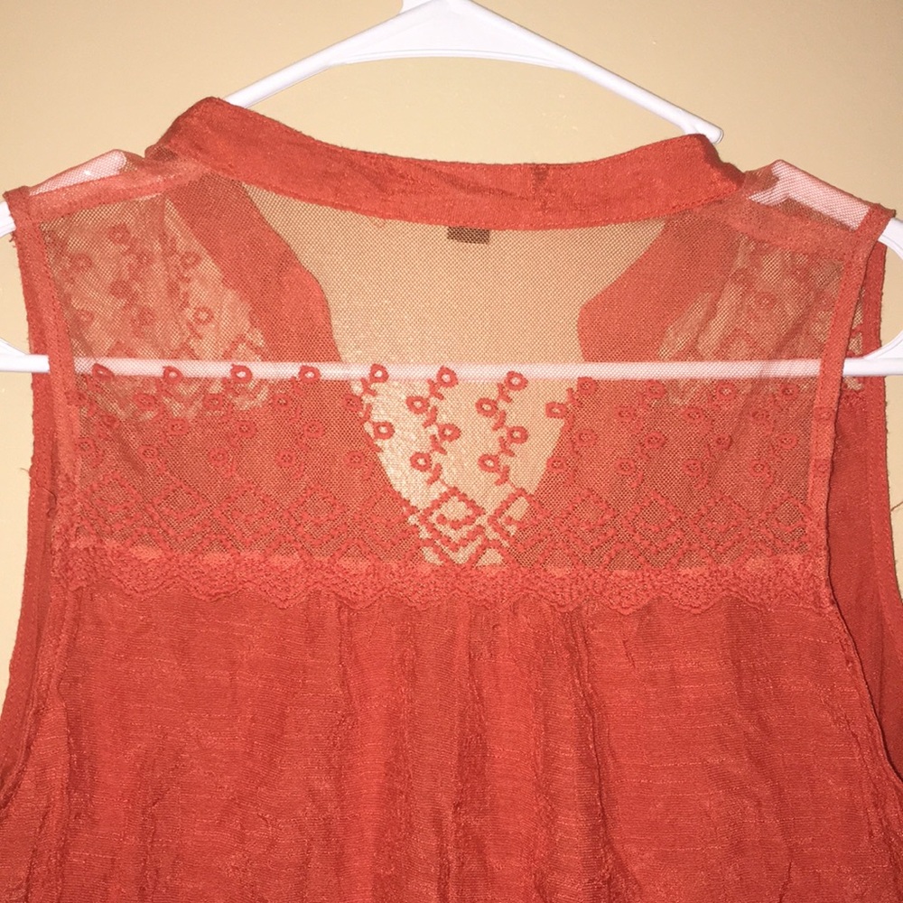 Top - Picture 3 of 8